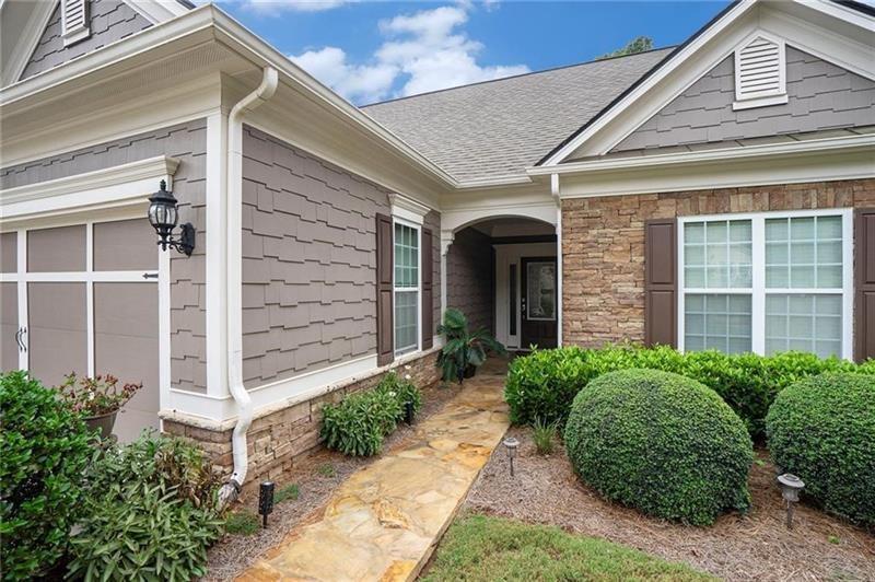 6503 Grove Park Dr., Hoschton, GA 30548