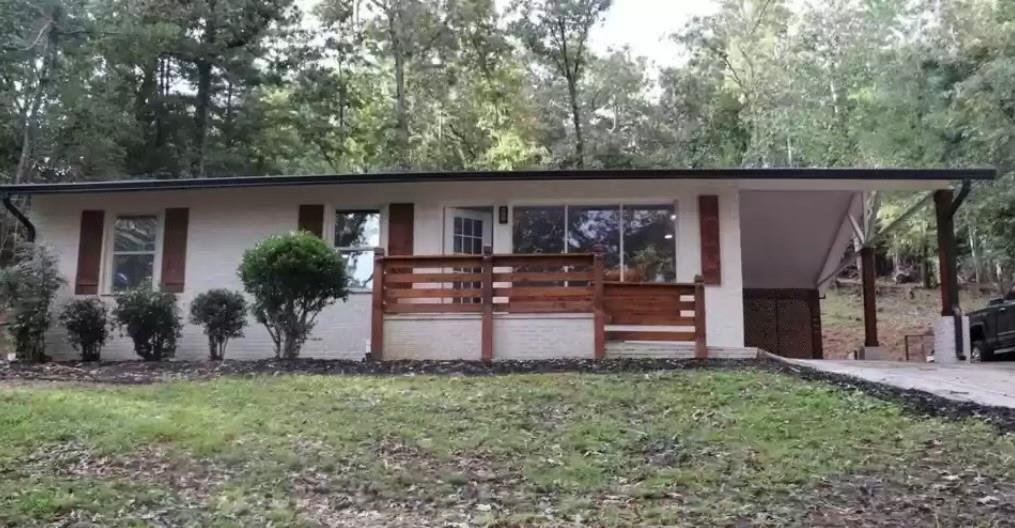 372 Oakland Dr., Gainesville, GA 30501