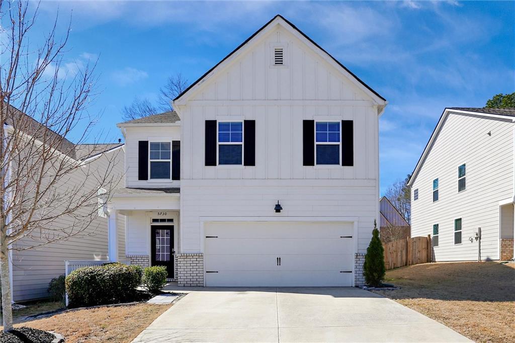 5730 Turnstone Tr., Flowery Branch, GA 30542