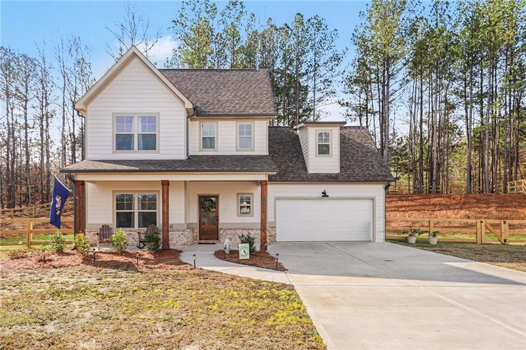 1135 Awenasa Dr., Villa Rica, GA 30180