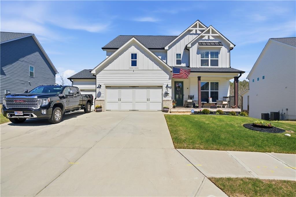 186 Mountain Ashe Ln., Dallas, GA 30132