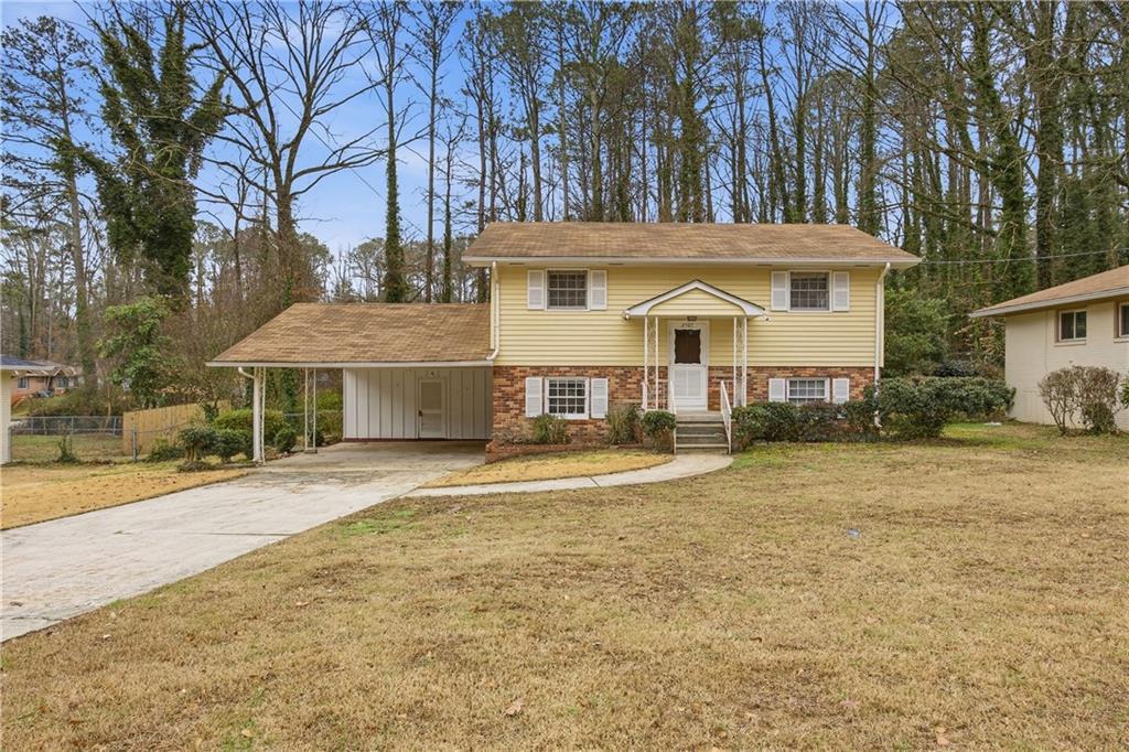 2587 Bonnybrook Dr., Atlanta, GA 30311