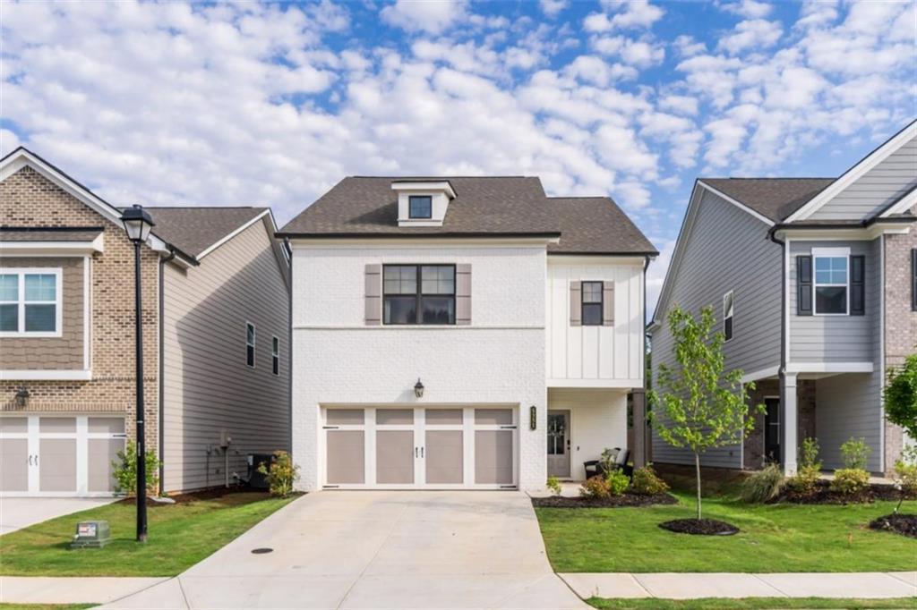 5351 Fox Den Rd., Oakwood, GA 30566