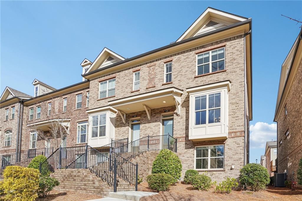 124 Laurel Crest Alley, Johns Creek, GA 30024