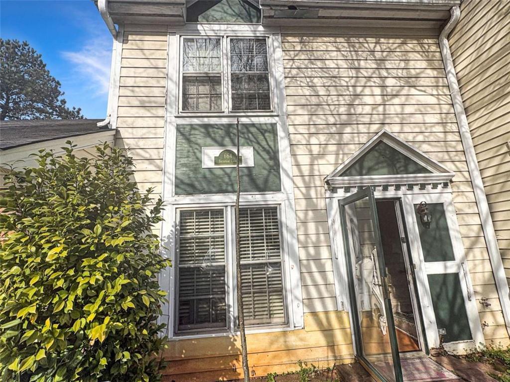 664 Browning Ln., Conyers, GA 30013