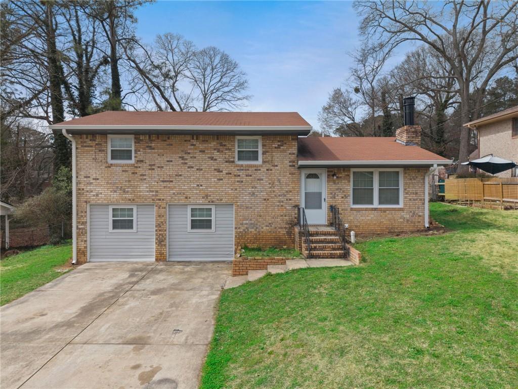 2542 Burton Cir., Morrow, GA 30260