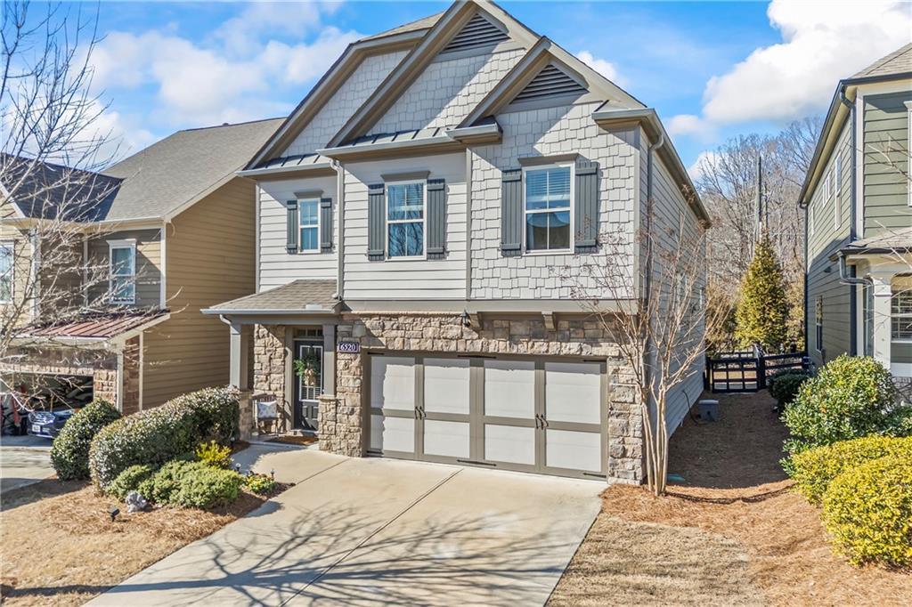 6520 Crosscreek Ln., Flowery Branch, GA 30542