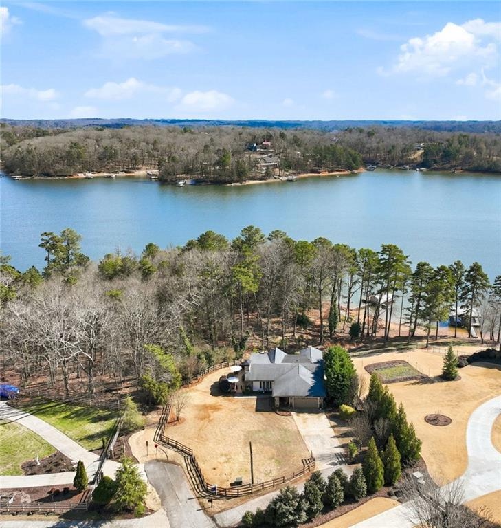 5218 Shirley Rd., Gainesville, GA 30506