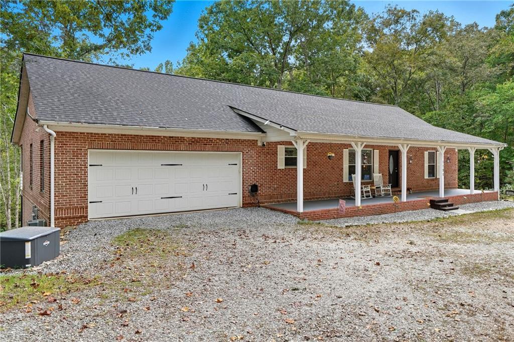 1190 Mill Creek Dr., Dawsonville, GA 30534