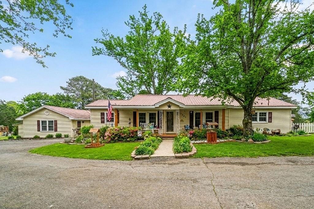 1763 Burnett Ferry Rd., Rome, GA 30165