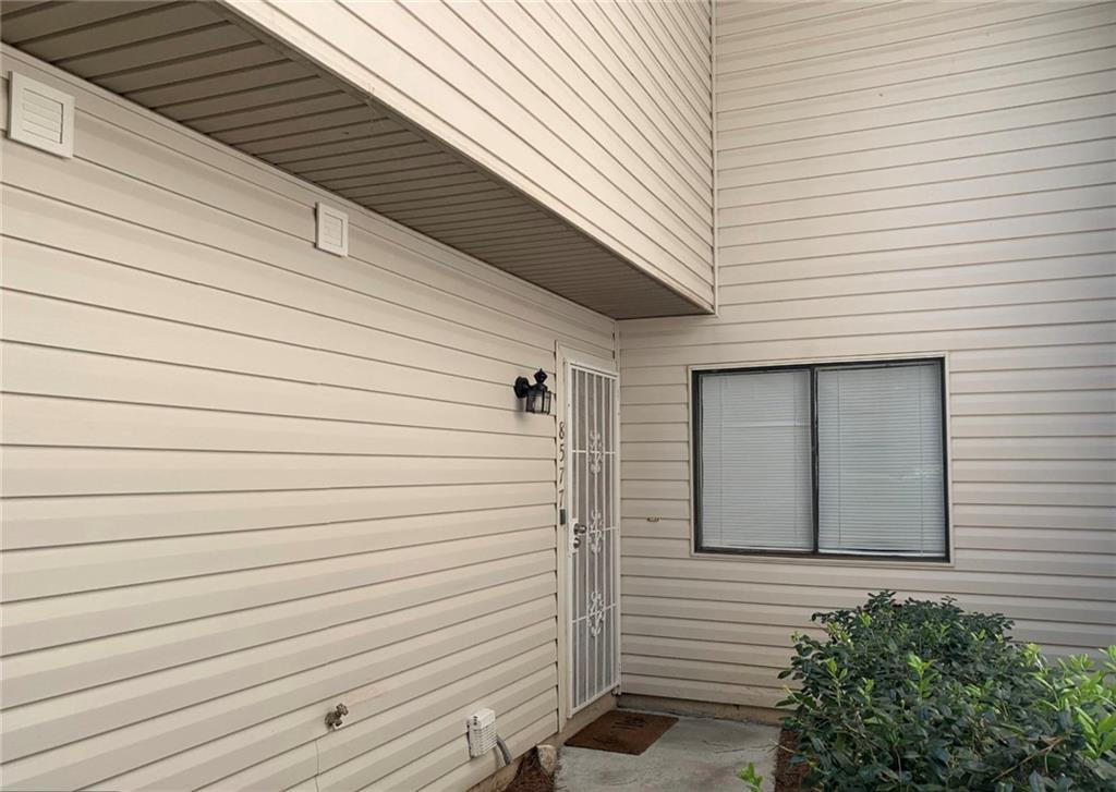 8577 Parkside Dr., Jonesboro, GA 30238