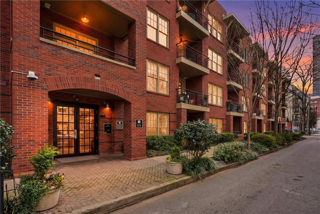 273 12th St. #420, Atlanta, GA 30309