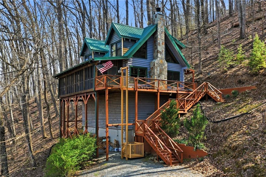 947 Skyview Dr., Ellijay, GA 30536