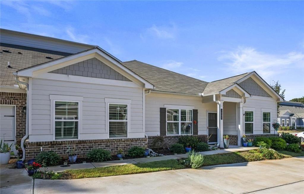 3905 Shelleydale Dr., Powder Springs, GA 30127