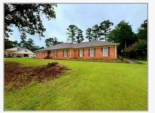 100 Winterthur Ct., Fayetteville, GA 30214