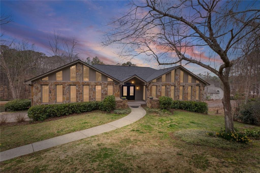 35 Green Chase Ct., Roswell, GA 30075