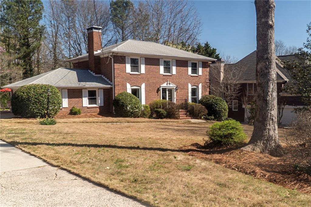 2652 Fontainebleau Dr., Dunwoody, GA 30360