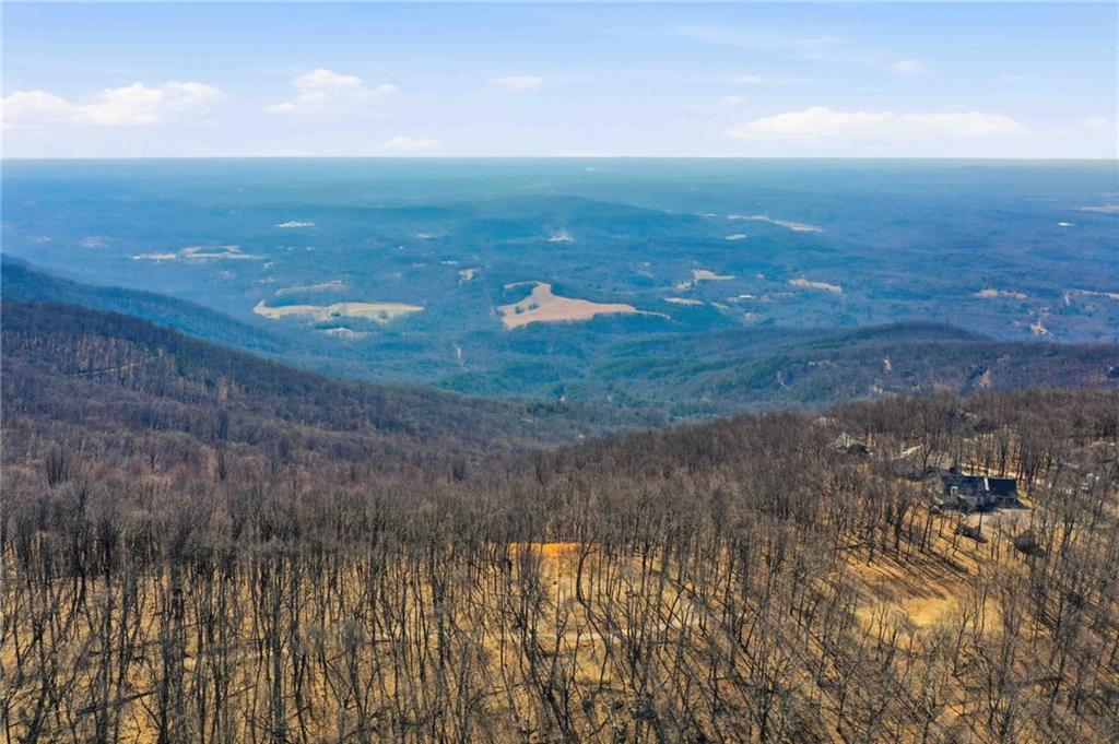 533 Old A T Approach Tr., Jasper, GA 30143