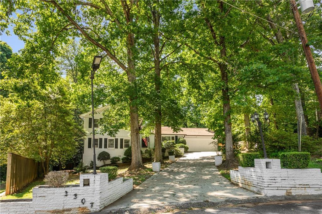 3307 Pointe Bleue Ct, Decatur, GA 30034