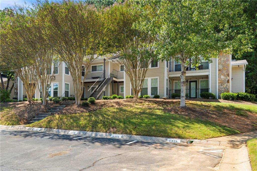 4013 Lake Pointe Cir., Roswell, GA 30075