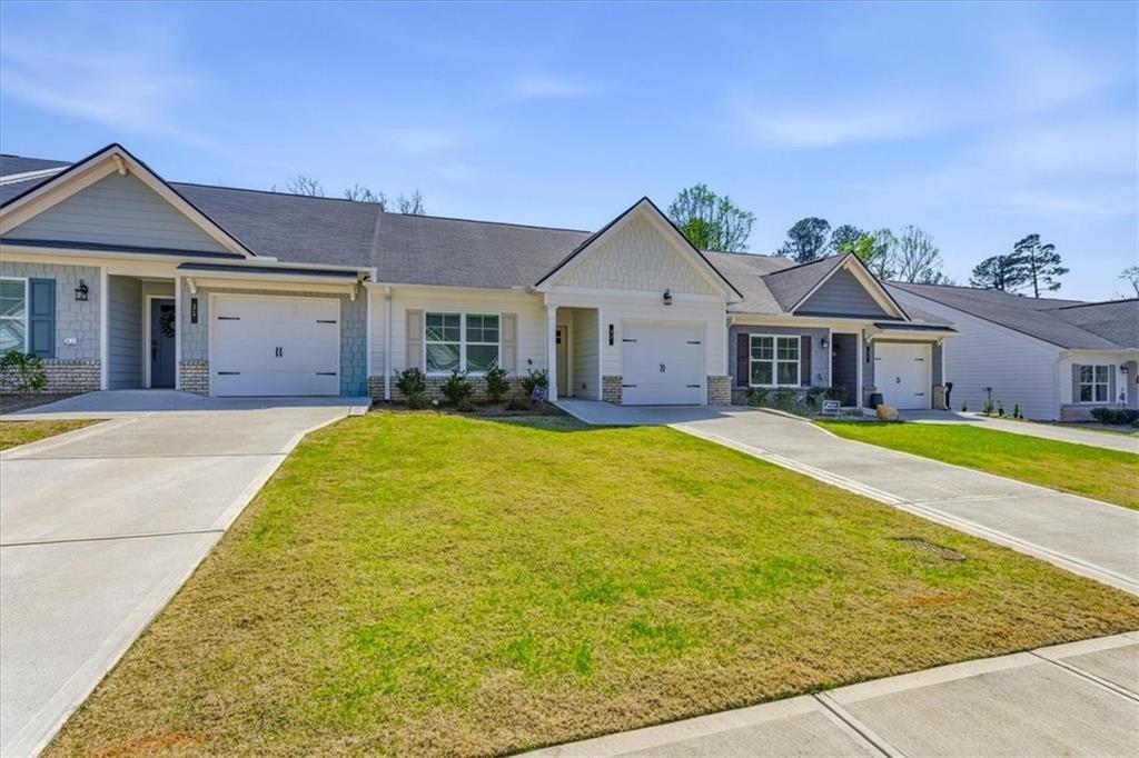 25 Silver Leaf Ln., Dawsonville, GA 30534