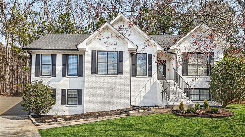 530 Alcovy Springs Dr., Lawrenceville, GA 30045