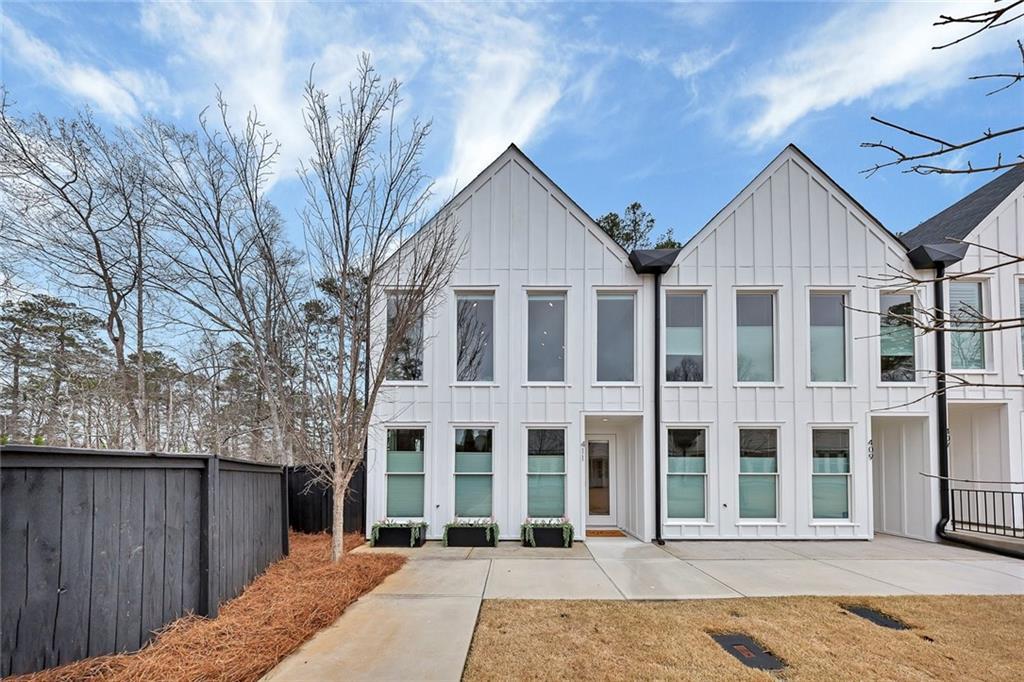 411 Burgundy Way, Woodstock, GA 30188
