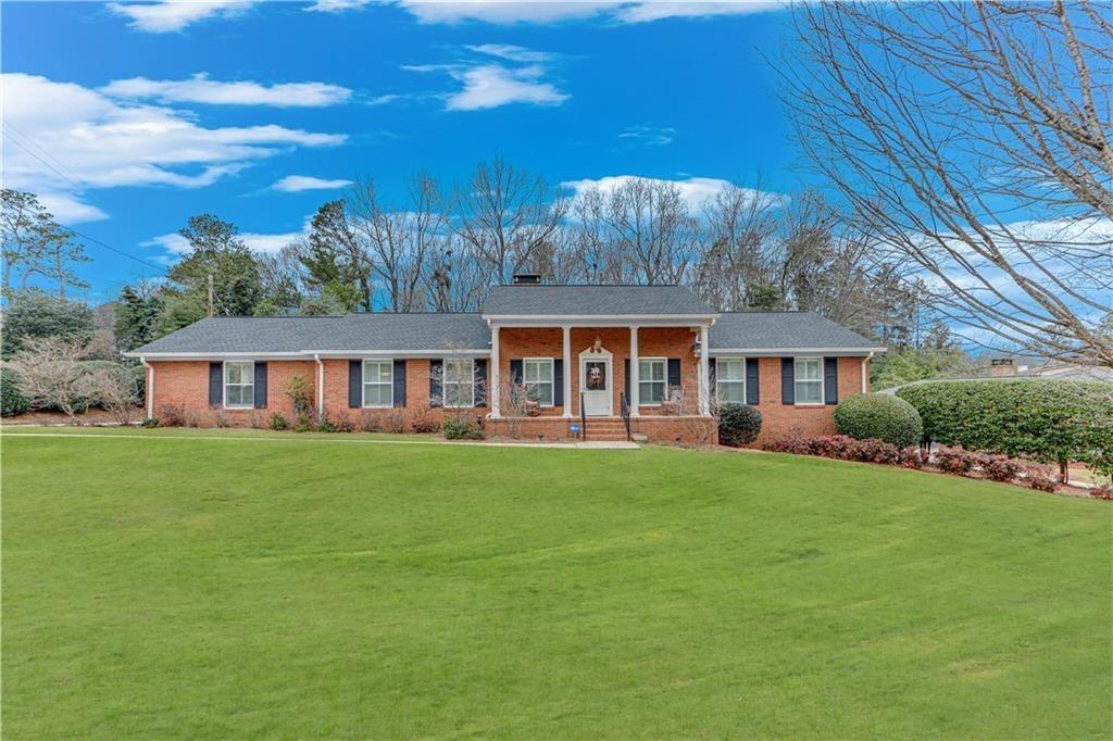 1376 Burns Dr., Gainesville, GA 30501