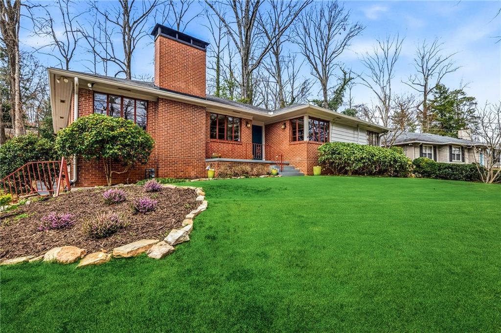 430 W Parkwood Rd., Decatur, GA 30030