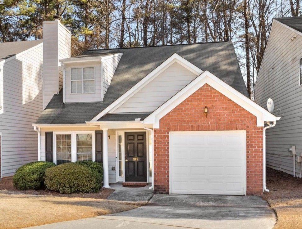 849 Hillandale Ln., Lithonia, GA 30058