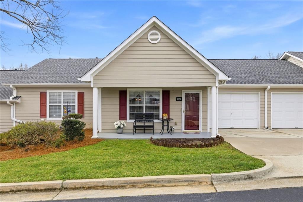 2982 Bentley Park Cir., Gainesville, GA 30504