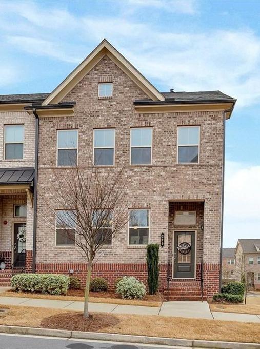 270 Commons Ave., Woodstock, GA 30188