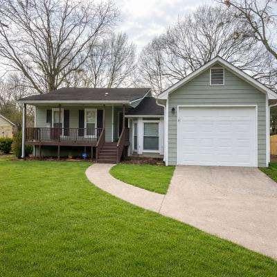 5810 Northfield Dr., Ellenwood, GA 30294