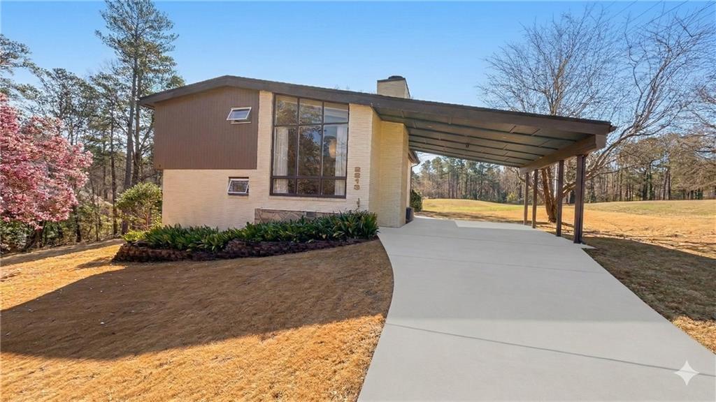 2213 Leafmore Dr., Decatur, GA 30033