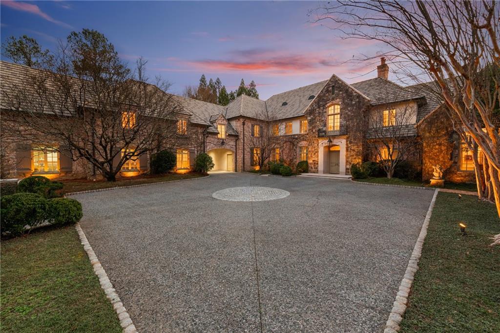 4380 Harris Tr., Atlanta, GA 30327