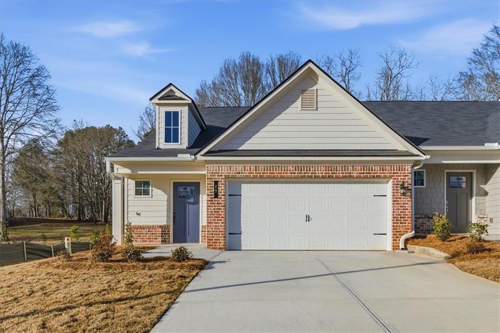 42 Silver Leaf Ln., Dawsonville, GA 30534
