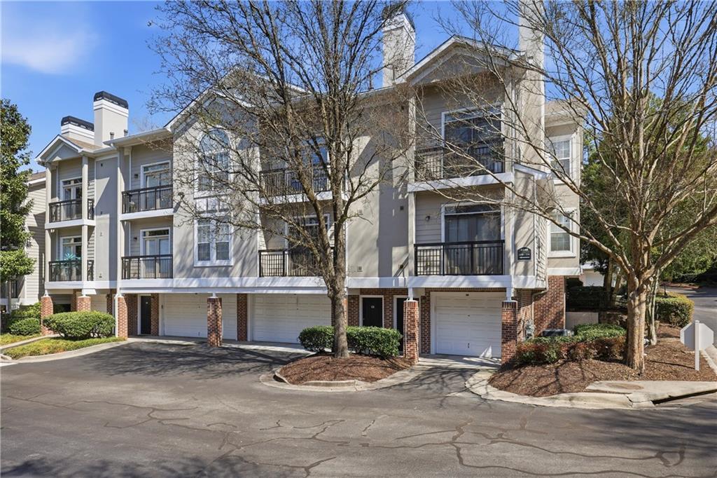 4246 River Green Dr. #202, Atlanta, GA 30327