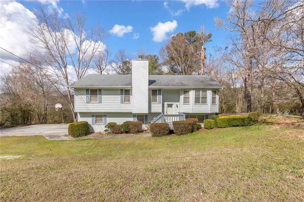 2203 Clarendon Ct., Conyers, GA 30012