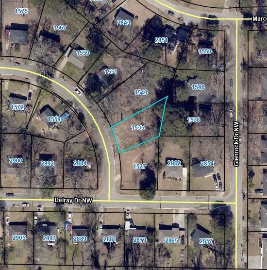 1535 Ferno Dr., Atlanta, GA 30318