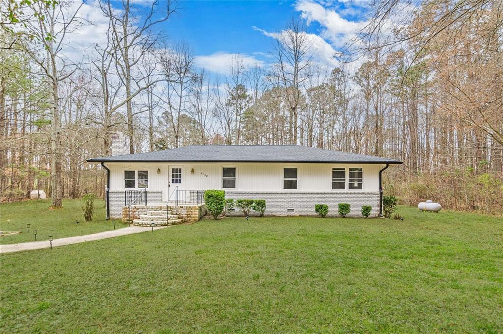 616 Inman B Rd., Fayetteville, GA 30215