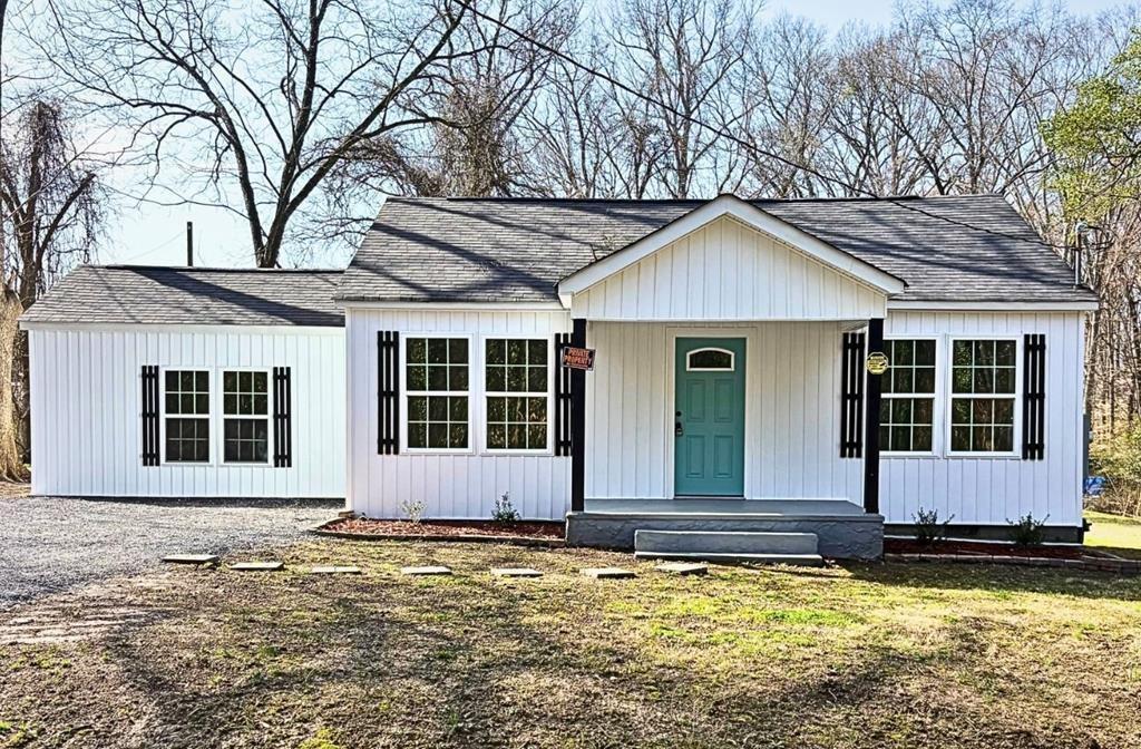 1317 Coker Dr., Dalton, GA 30721