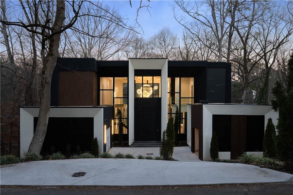 2147 Briarwillow Dr., Atlanta, GA 30345