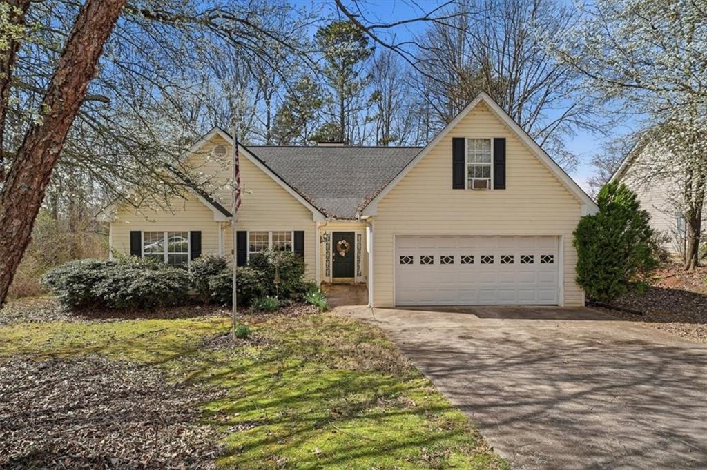 6250 Countryland Dr., Dawsonville, GA 30534