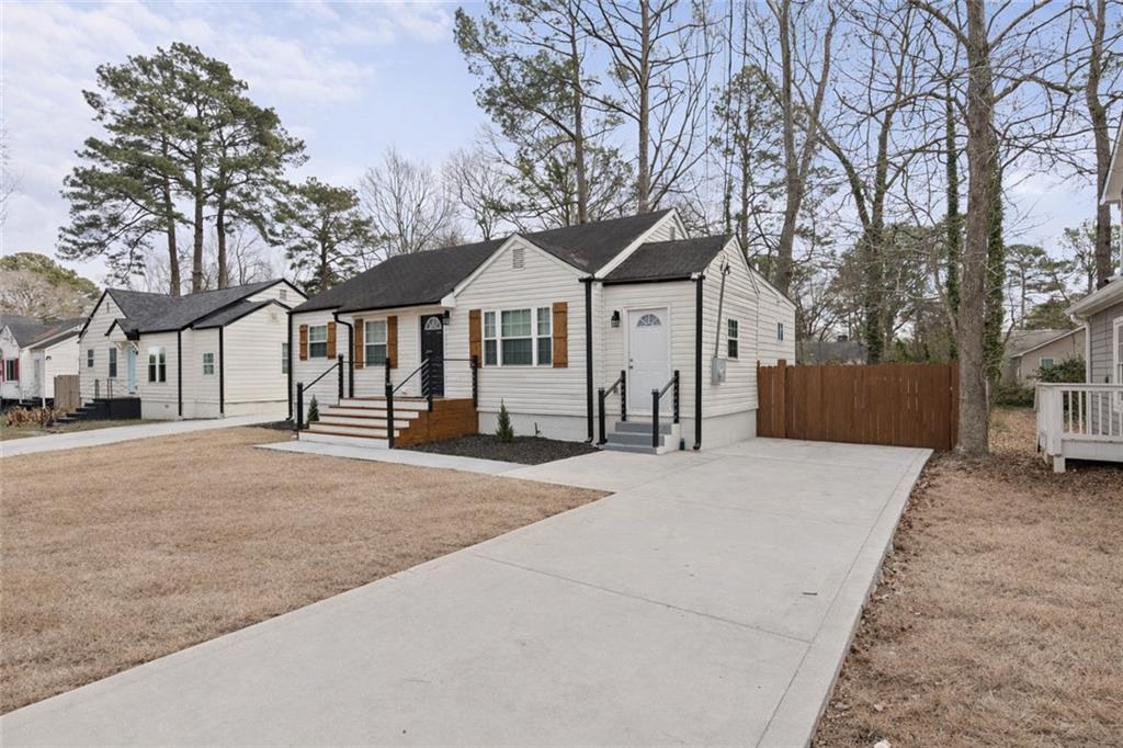 1344 Bluefield Dr., Atlanta, GA 30310