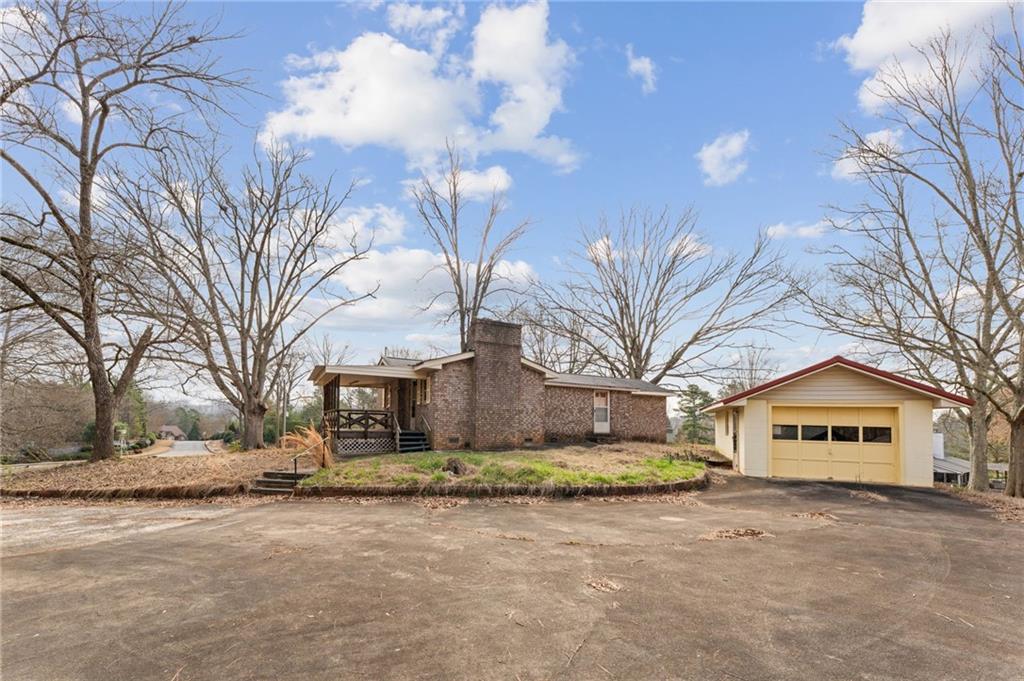 5825 Vaughn Rd., Canton, GA 30115