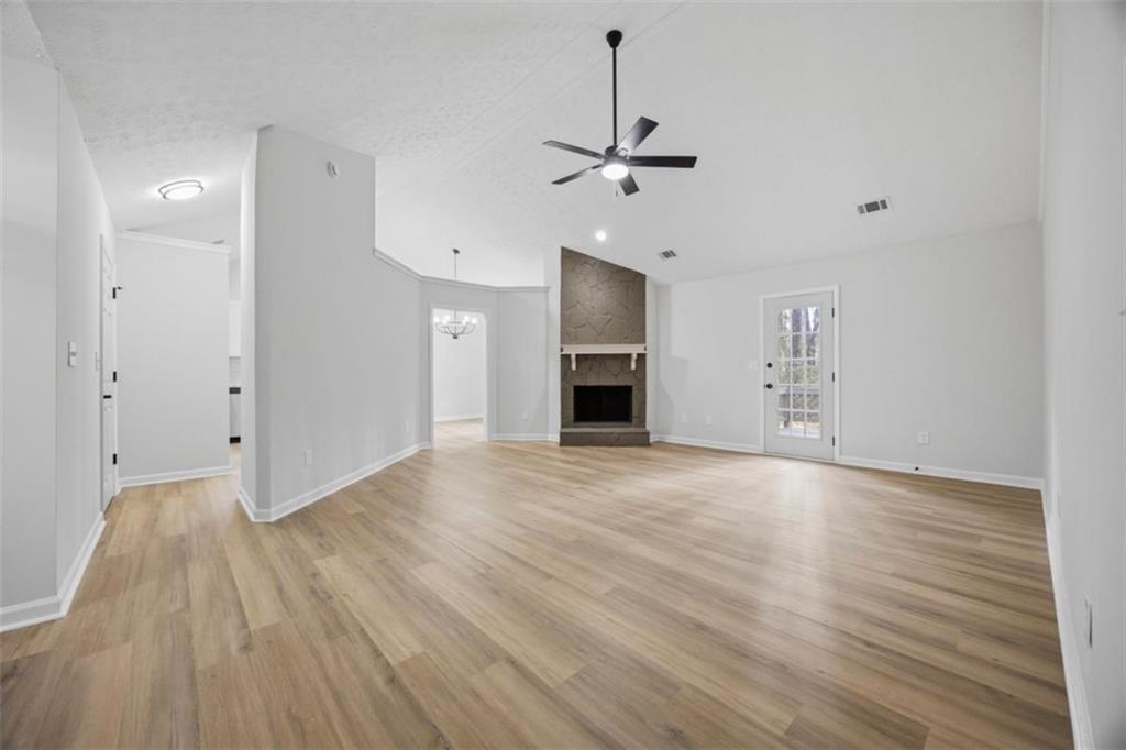 3050 Dove Chase Ct., Snellville, GA 30039