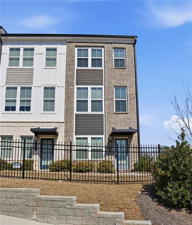 2631 Creekside Dr., Atlanta, GA 30318