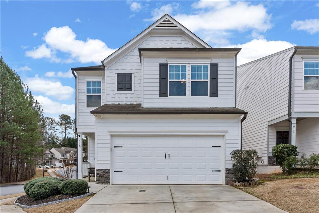 216 Ridge Valley Dr., Woodstock, GA 30189