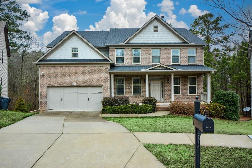 5573 Primrose Park Ct., Sugar Hill, GA 30518