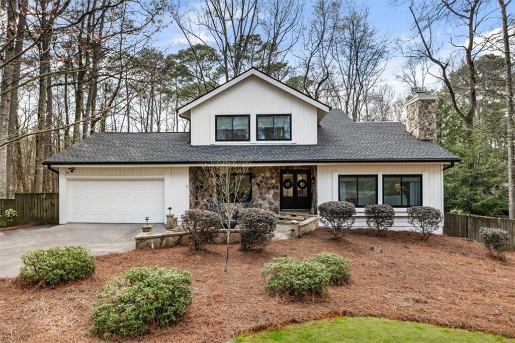 2415 Roxburgh Dr., Roswell, GA 30076